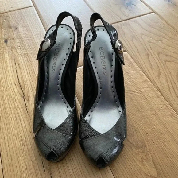 BCBGirls Peep Toe Silver Metallic Pumps - Picture 3 of 12